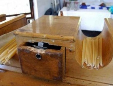 Λάρισα: Ιερόσυλος διέρρηξε επτά φορές το παγκάρι του ίδιου ναού